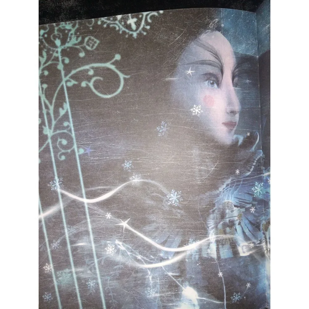 The Snow‎ Queen:Beautiful Book Retold By Sarah Lowes